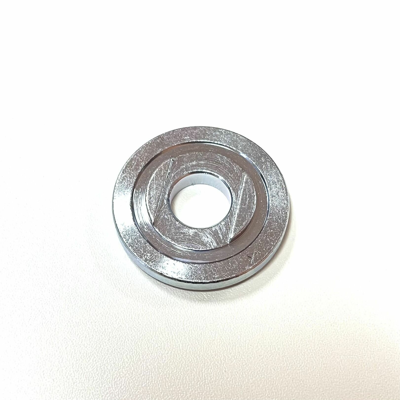 Гайка зажима диска УШМ нижняя (флянец), внутренний d-14 мм, наружный D-41мм