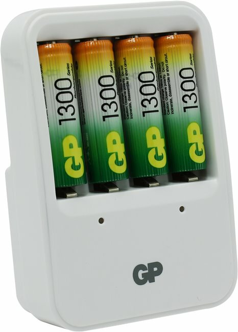 Комплект ЗУ + аккумуляторы GP PowerBank PB420