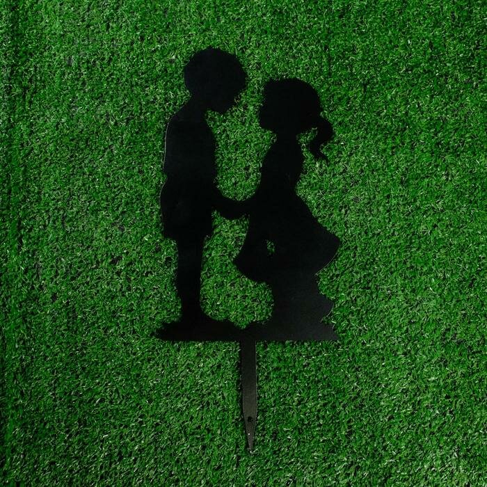 Садовая фигура "Мальчик с девочкой" 30х20см (1шт.) - фотография № 3