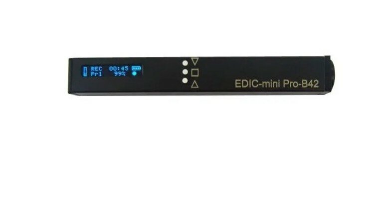 Диктофон Edic-mini PRO B42-300h OLED-дисплей; чувствительность до 15 метров