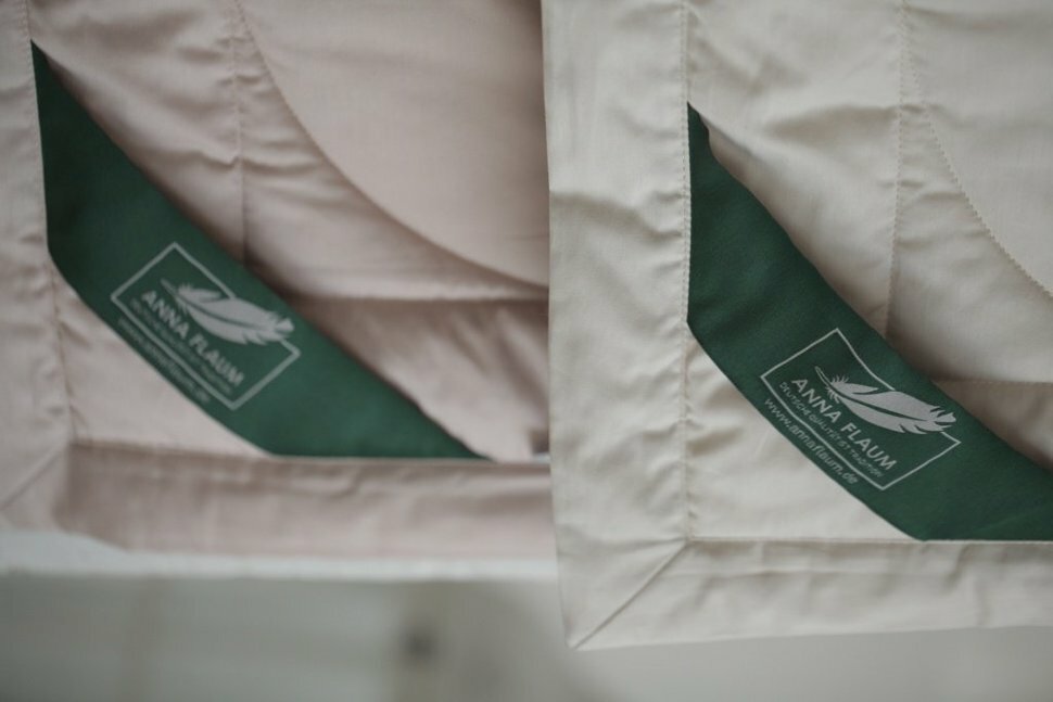 Одеяло легкое Anna Flaum FARBE 200х220 кремовый - фотография № 1