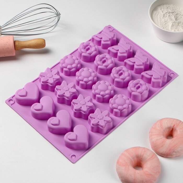 фото Форма для выпечки Доляна «Сердце, бабочка, цветок», силикон, 29,8×19,7 см, 20 ячеек, цвет микс