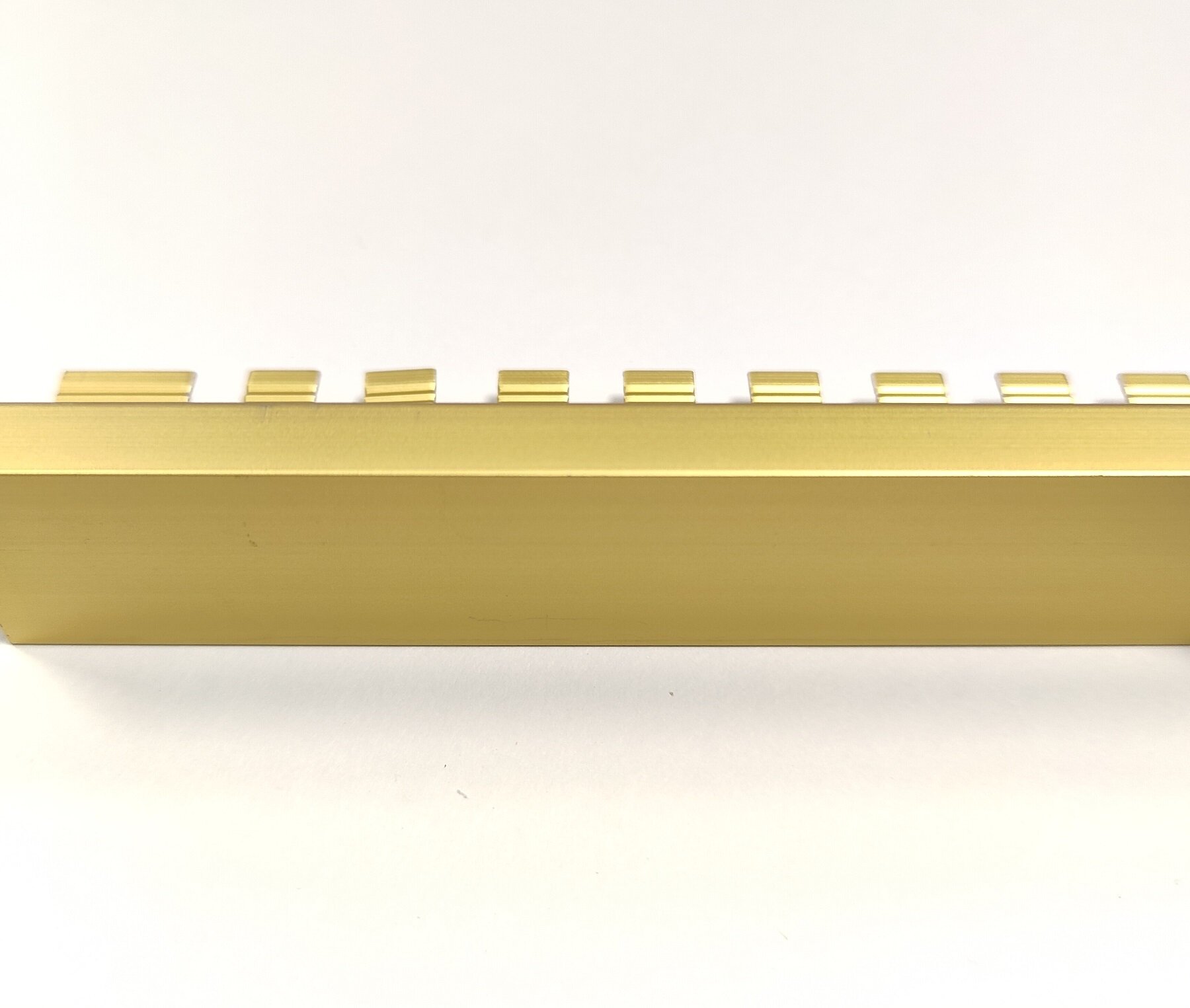 Профиль F-образный алюминиевый для плитки до 12мм, ПФ-12, длина 2,7м, Анод золото матовое - фотография № 4