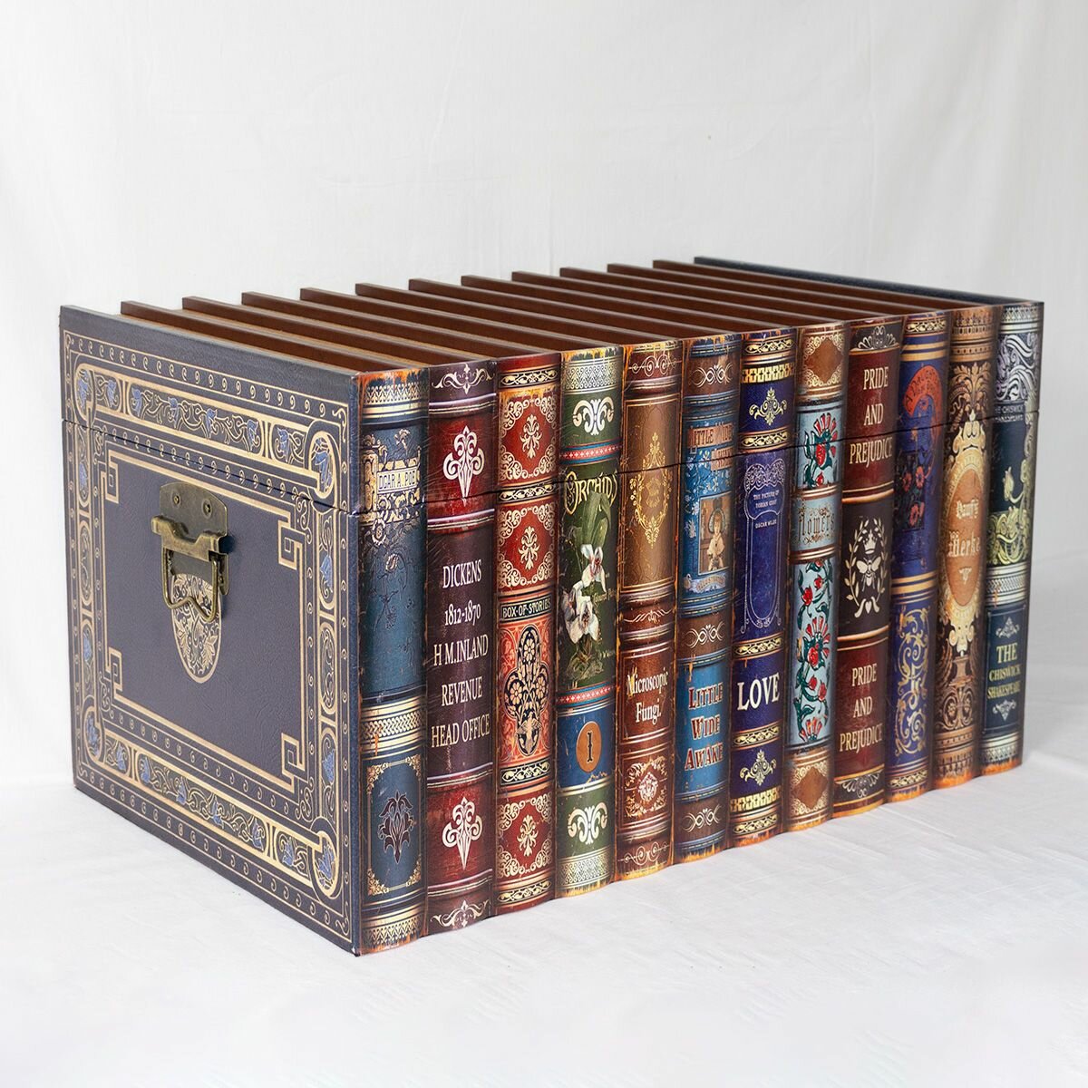 фото Декоративный сундук Grand forest для хранения с вертикальными книгами L 60х38х35 см