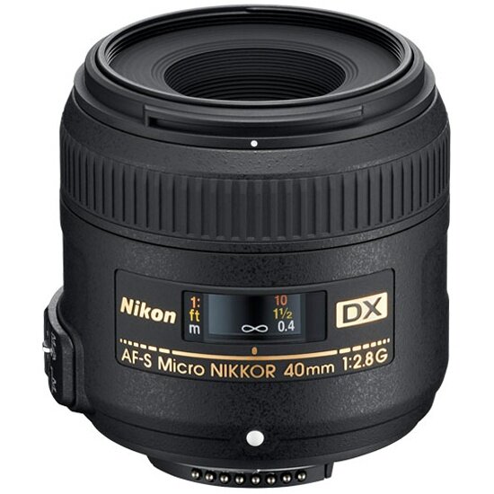 Объектив NIKON 40 mm f/2.8G AF-S DX Micro NIKKOR