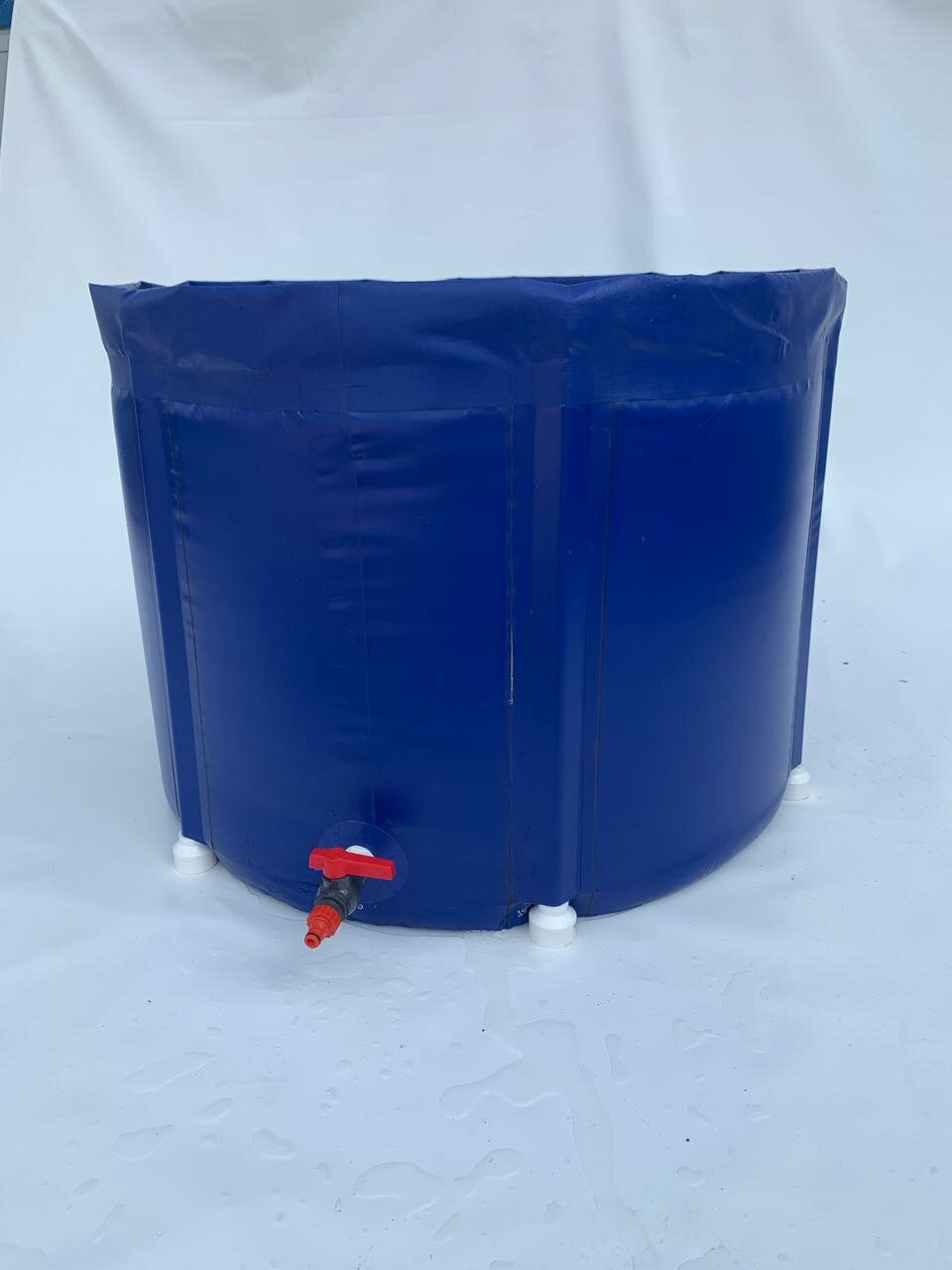 Бочка ёмкость 200 л для воды 3в1 ПВХ складная Divo крышка и кран под душ - фотография № 6