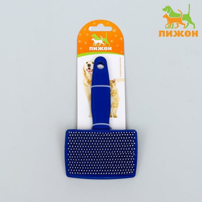 фото Пуходерка пластиковая мягкая с закругленными зубьями, средняя, 9 х 15,5 см, синяя