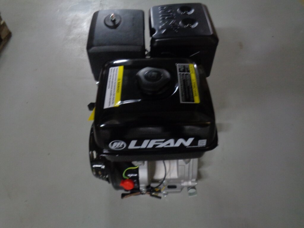 Двигатель LIFAN 15,0 л.с. с катушкой освещения 12В3А36Вт LIFAN 190F (420) (4Т) вал 25 мм