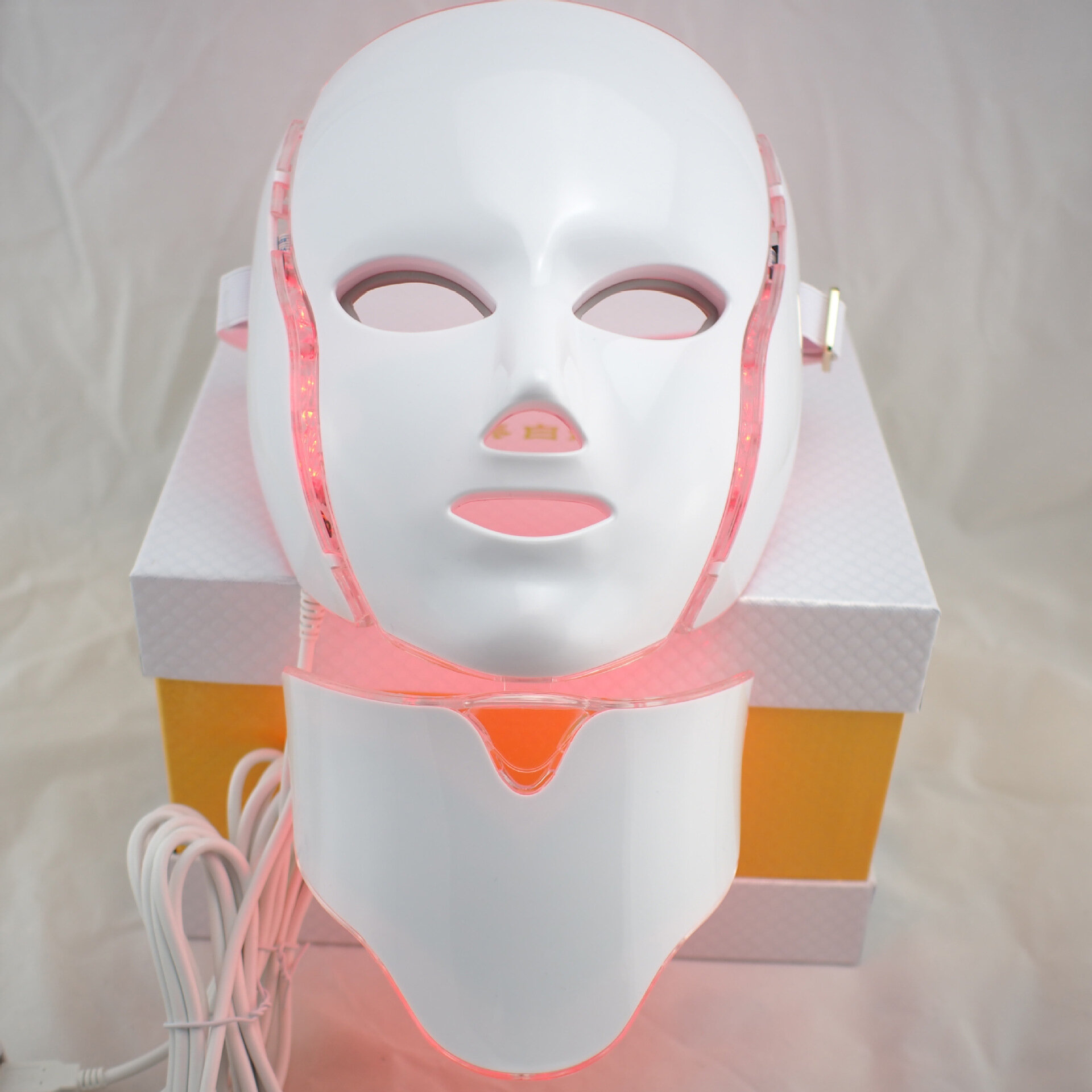 Beauty Star Светодиодная LED маска с функцией микротоков и накладкой для шеи - фотография № 2