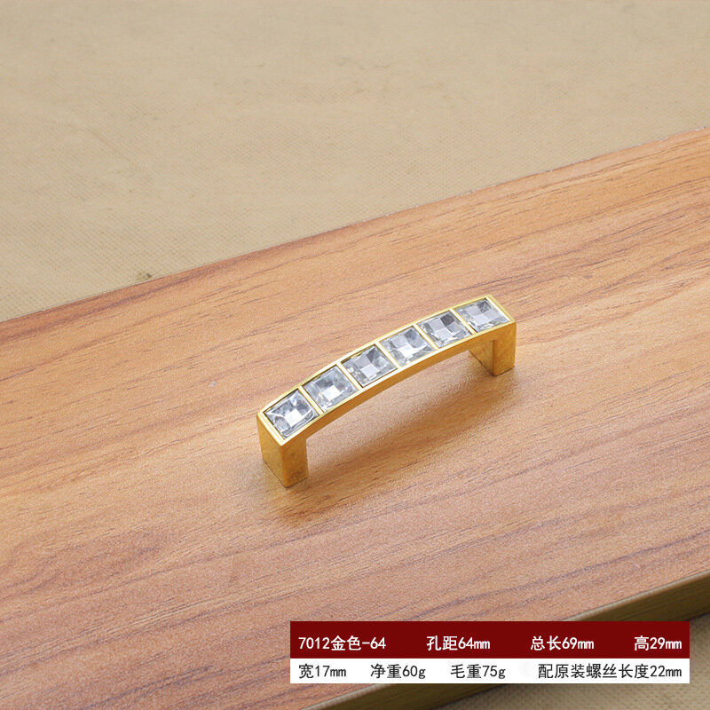 фото Винный шкаф, с хрустальной ручкой, прозрачный, квадратный, алмазный, выдвижной, яркий хром