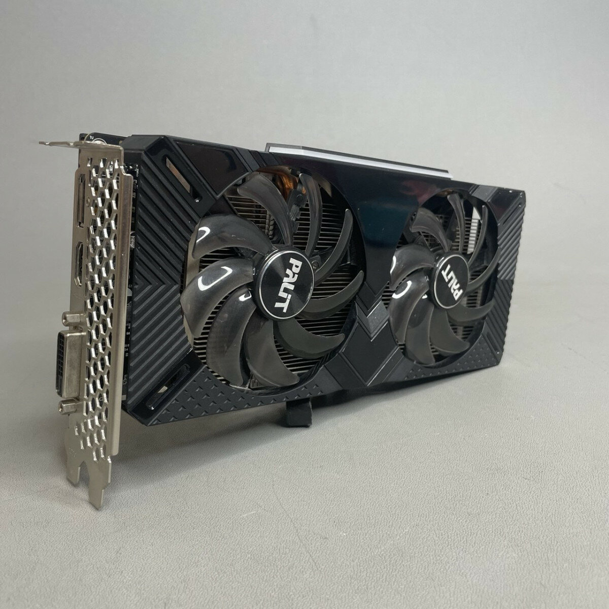 Palit GeForce ® GTX 1660 SUPER StormX 6G Palit GeForce GTX 1660 SUPER StormX 6GB GDDR6 (NE6166S018J9