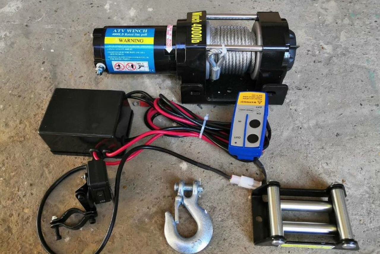 Лебедка электрическая переносная 4000 LBS грузоподьемность 1814 кг 12V Electric Winch со стальным тросом — фото 4