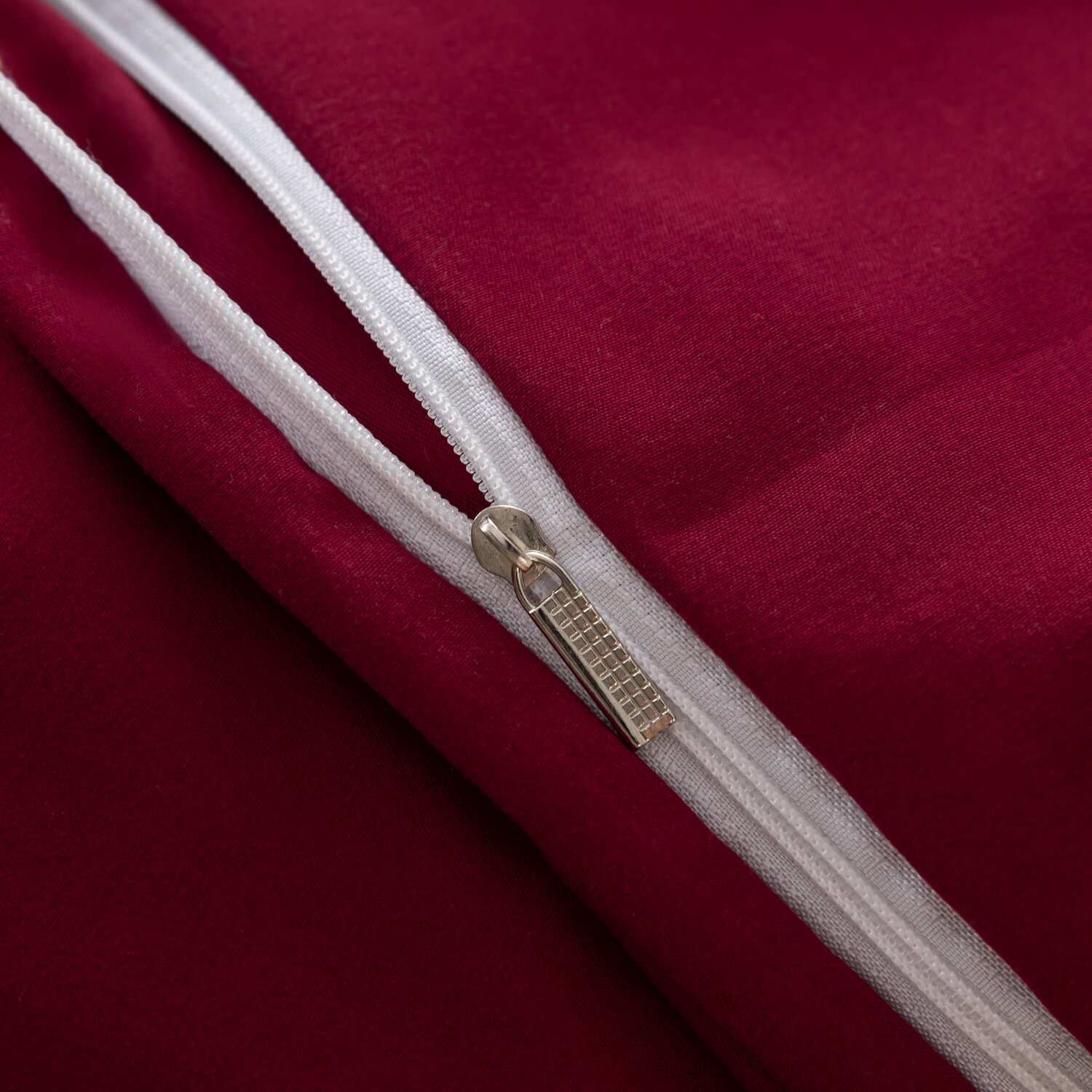 Комплект постельного белья Однотонный Сатин Вышивка CH022 Евро 4 наволочки - фотография № 11