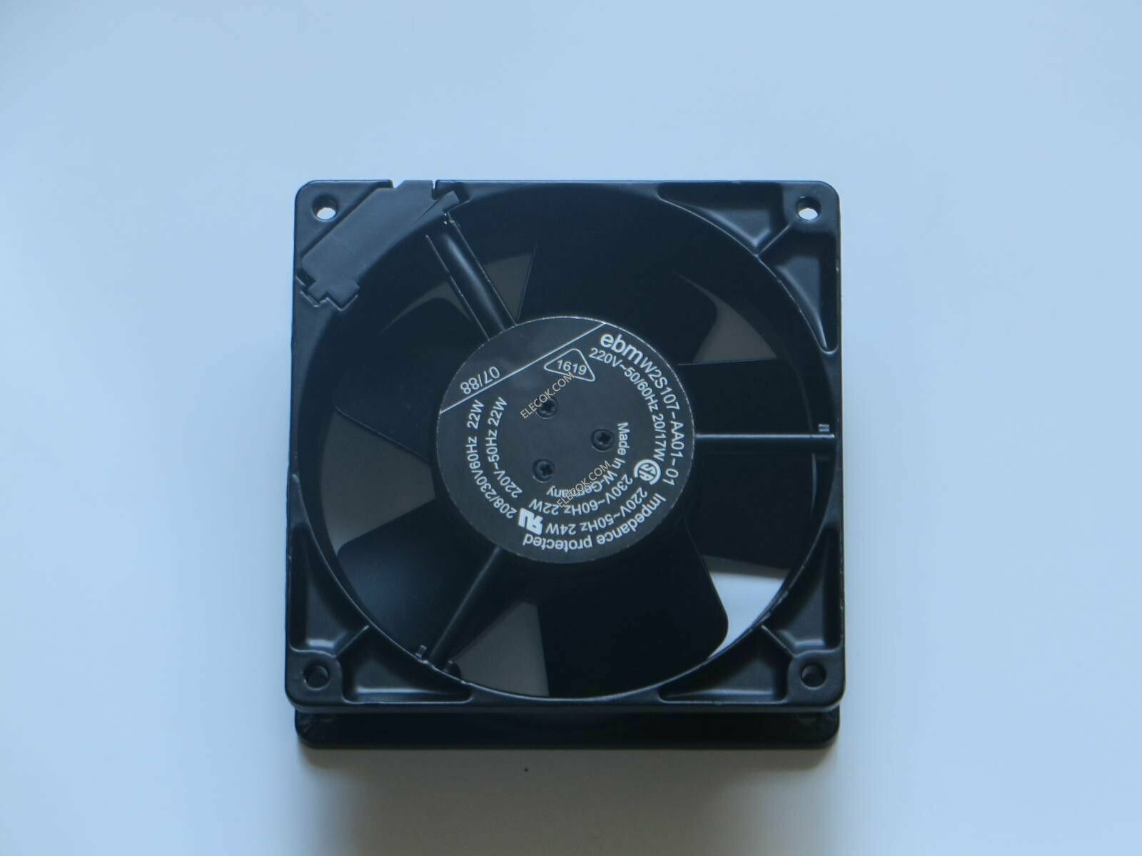 Вентилятор Ebmpapst W2S107-AA01-40 220v (W2S107AA0140)