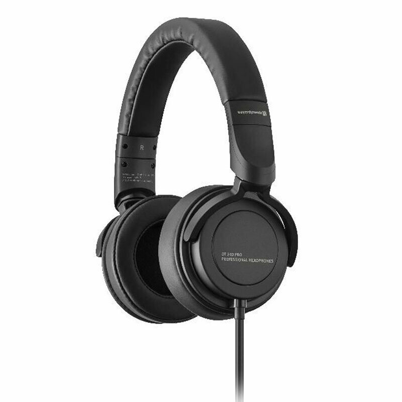 Студийные наушники Beyerdynamic DT 240 PRO