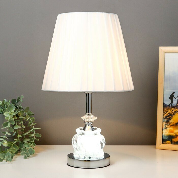 Настольная лампа с подсветкой хром - фотография № 2
