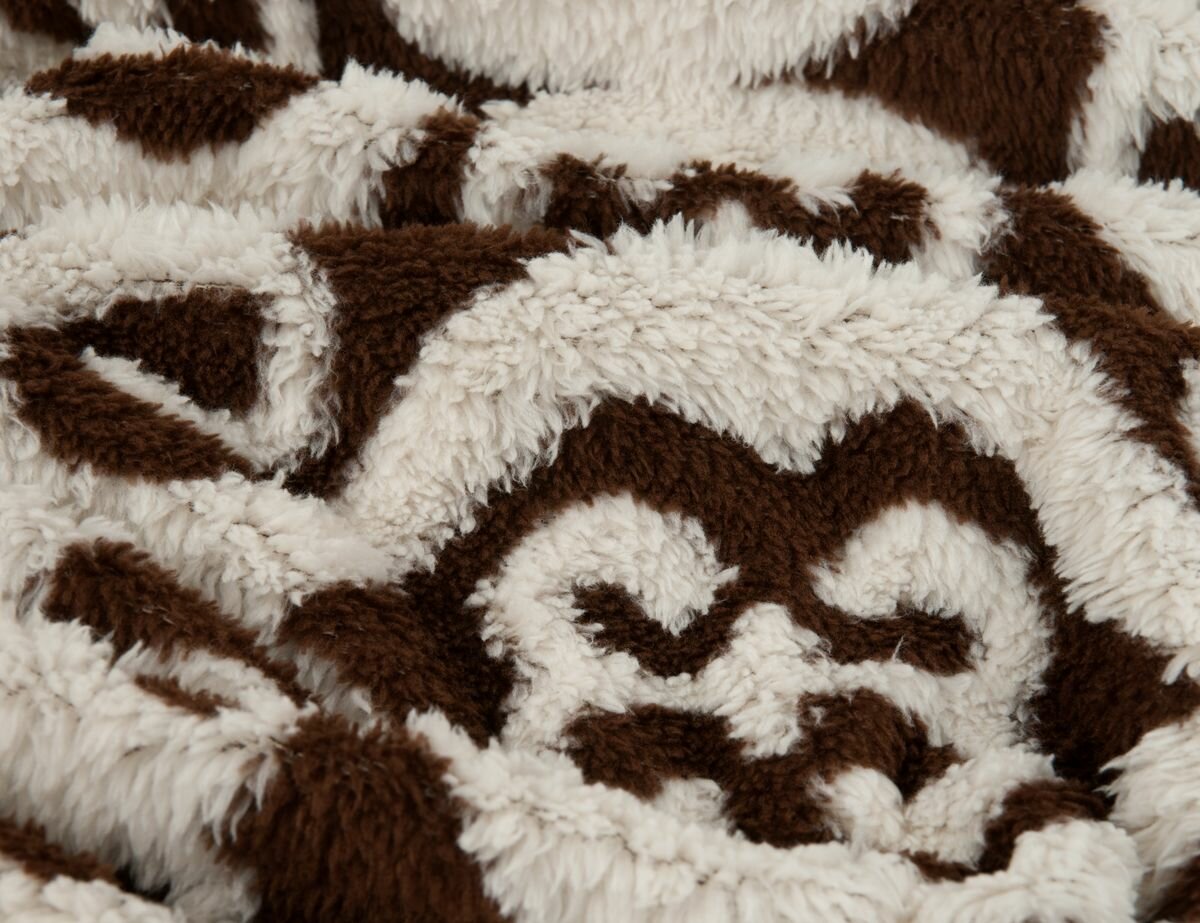 Искусственный мех ЗефирТекс Плед Virginia, орнамент, коричневый (180х200 см,) - фотография № 2