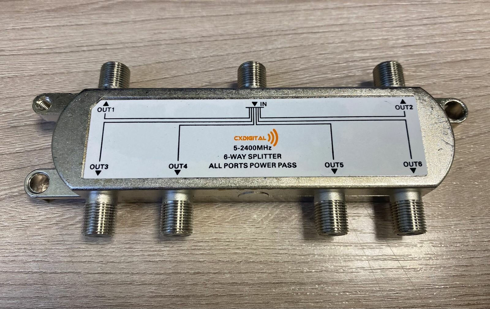 Сумматор-делитель CXDIGITAL MS-106C1 (1x6 5-2400МГц проход питания)