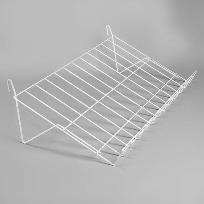 фото Полка наклонная на сетку, 30 градусов, 600×340 мм, цвет белый