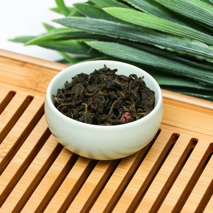 Китайский зеленый чай, клубничный, 50 г - фотография № 3