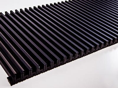 Решетка Techno 200-4200, цвет - черный RAL 9005, на полимерной основе - фотография № 2