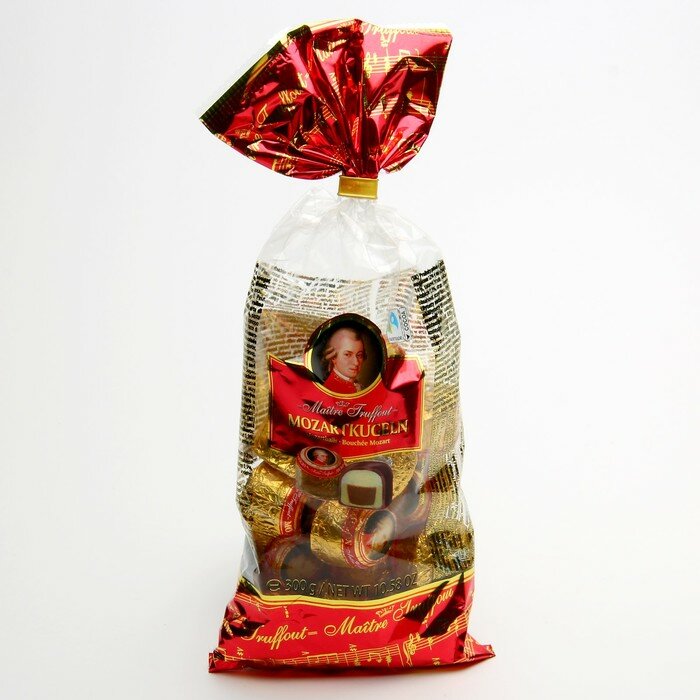 Конфеты марципановые Mozartkugeln maître truffout с двойным слоем шоколада, 300 г - фотография № 1