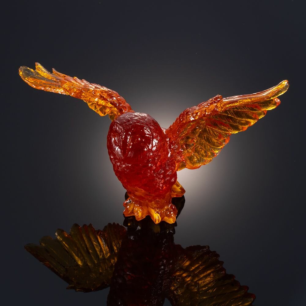 Сувенир с натуральным балтийским янтарем "Сова с крыльями" - фотография № 2