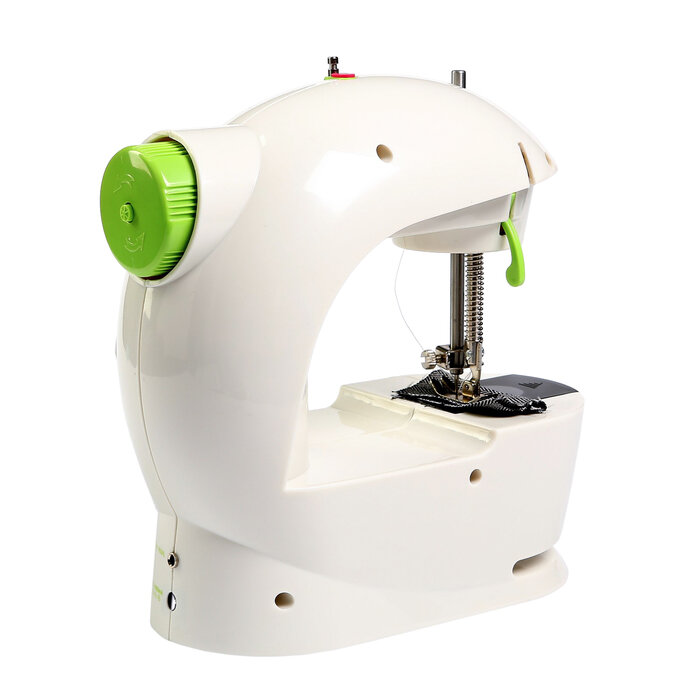 Швейная машинка FIRST FA-5700, 1 операция, полуавтомат, от батареек/сети, бело-зелёная - фотография № 2