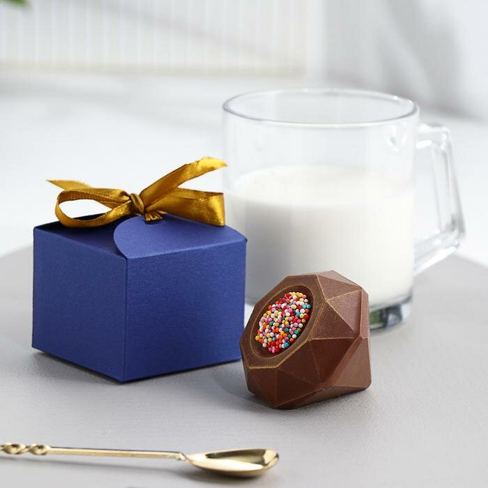 Шоколадная бомбочка с маршмеллоу «Счастье внутри» молочный шоколад, 38 г - фотография № 2