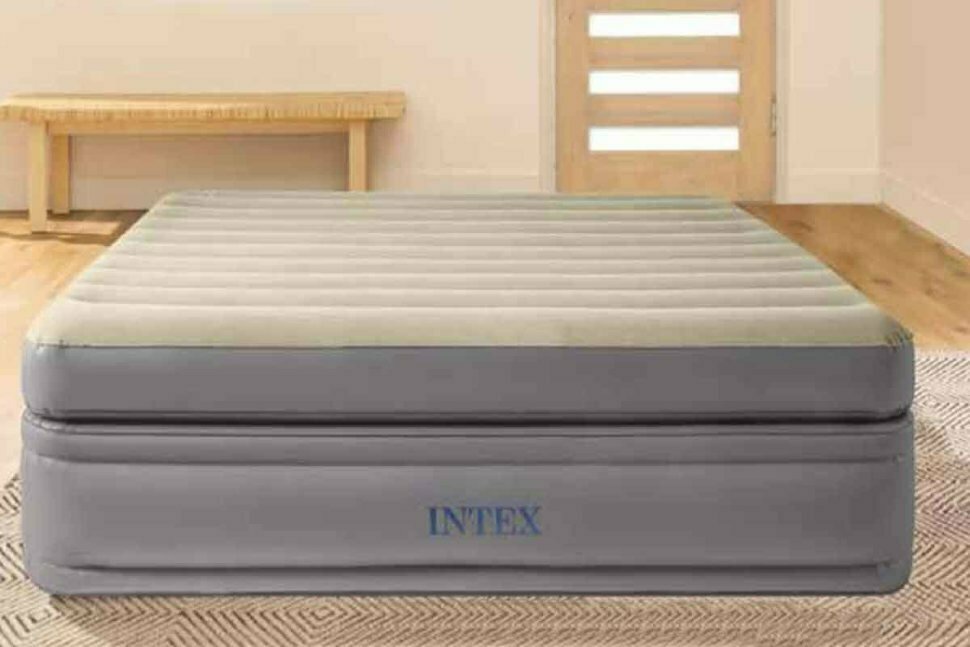 Двуспальная надувная кровать со встроенным насосом Prime Comfort Elevated 64164