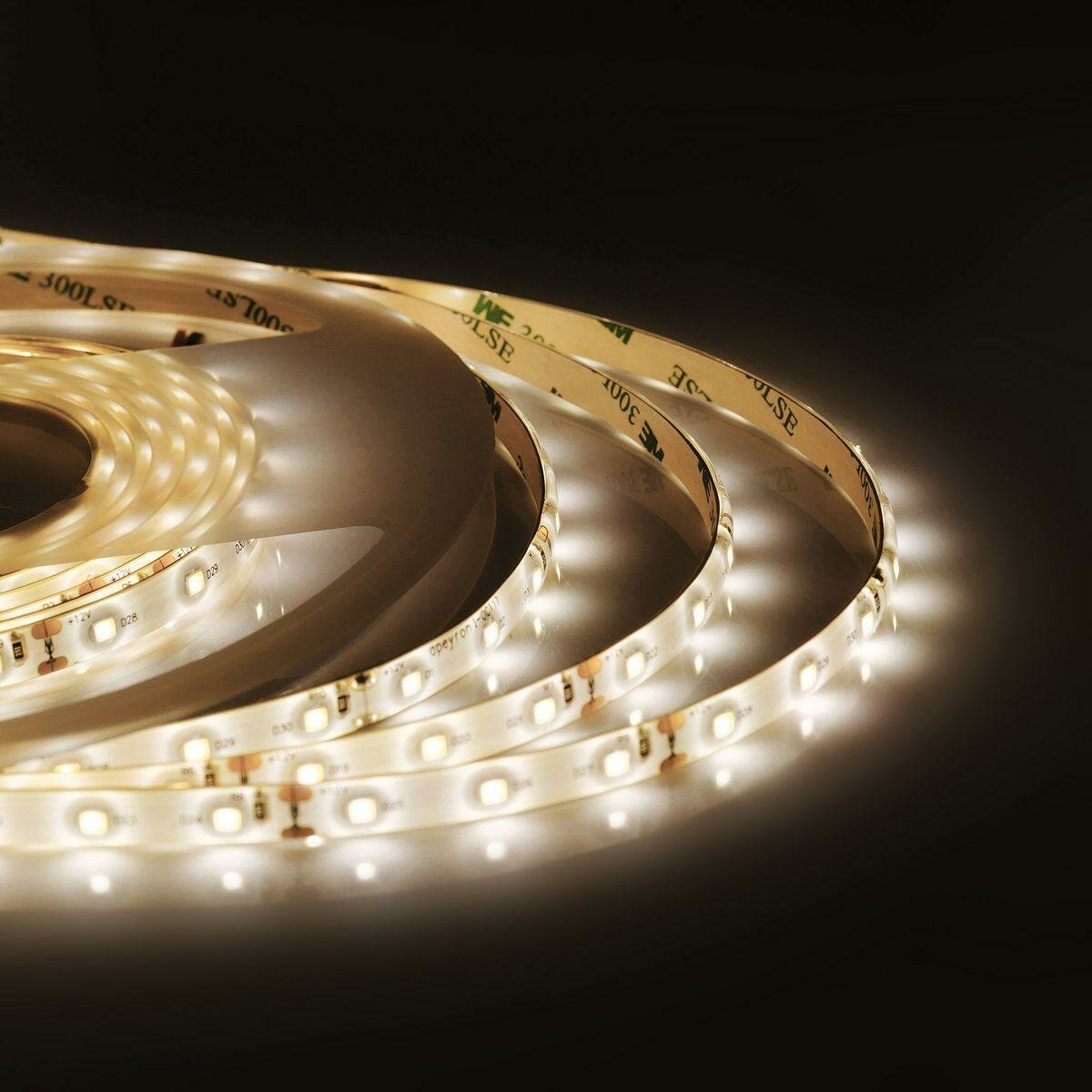 Светодиодная влагозащищенная лента Apeyron 4,8W/m 60LED/m 5050SMD теплый белый 5M - фото №1