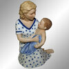 Статуэтка Мама с ребенком, Royal Copenhagen - изображение