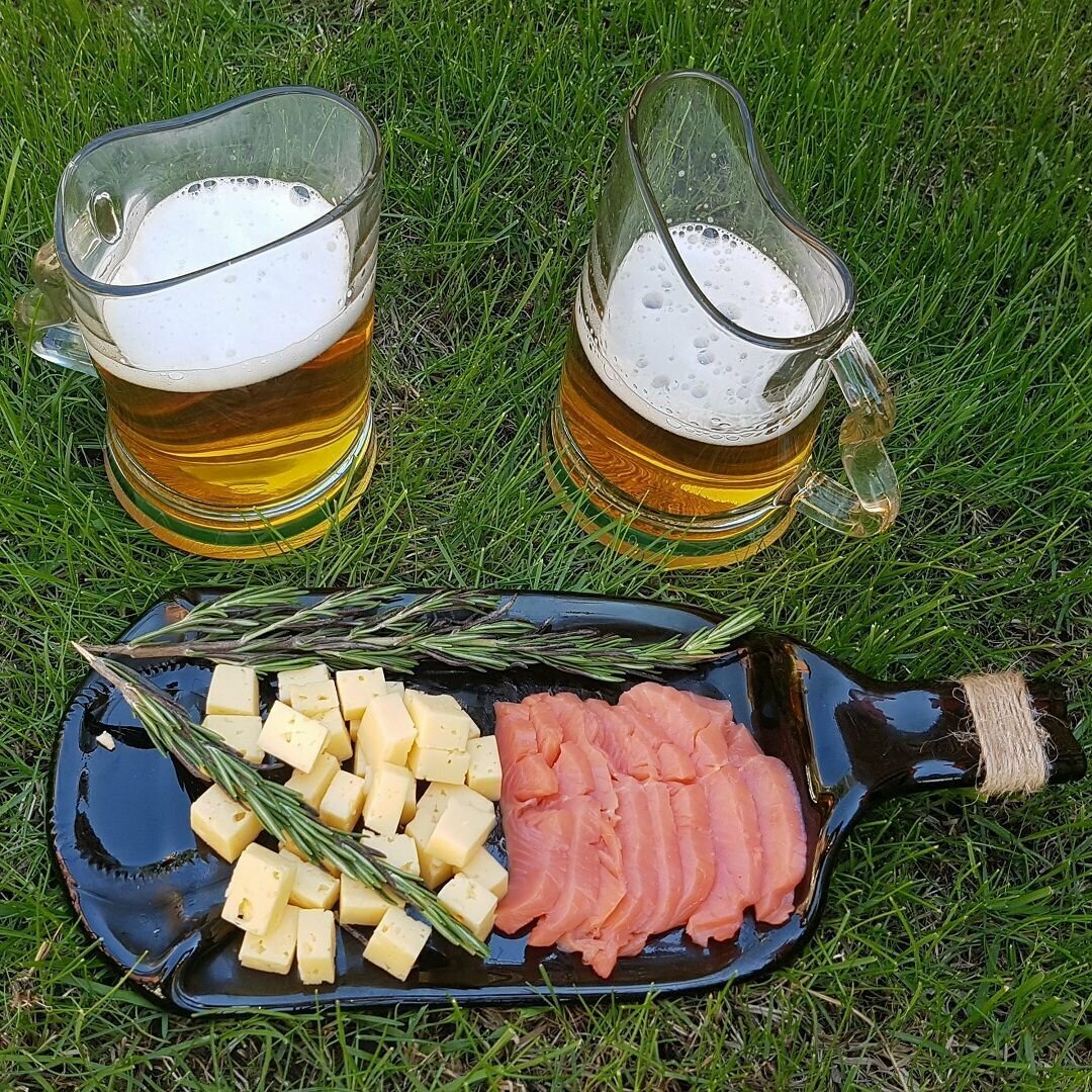 Пивной набор подарочный - две кружки для пива без граней, Блюдо (менажница) из оливковой винной бутылки и Банка серии Хмельное стекло - фотография № 10