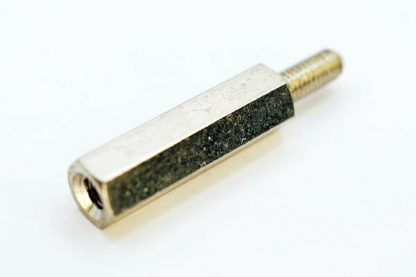 фото Стойка FIX&FASTEN TDYSFM-M4/25, Дистанцирующая стойка с резьбой, внутр.резьба M4, 25мм, латунь, 1шт