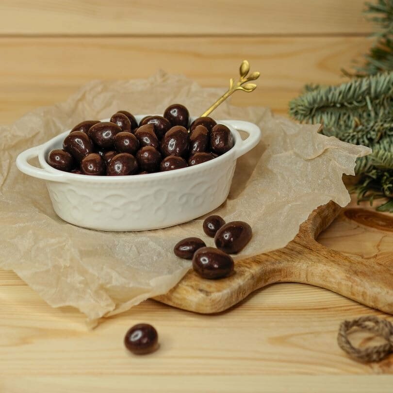 Сувенир "Кедровый орех" в шоколаде - фотография № 3