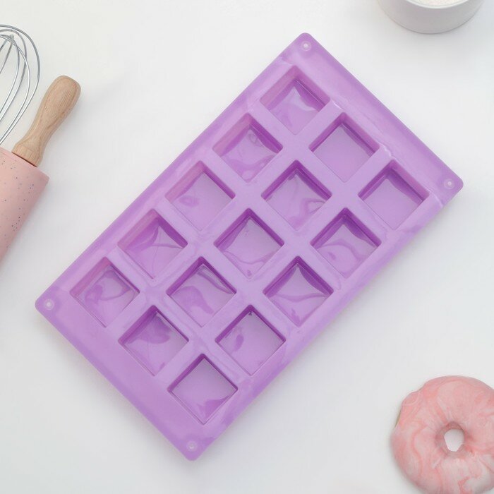 Форма силиконовая для выпечки Доляна «Фигуры.Куб», 26×15×3,2 см, 15 ячеек (3,4×3,4см), цвет фиолетовый - фотография № 3