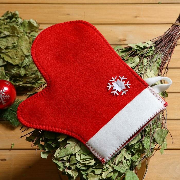 Набор банный подарочный "Зимушка" ( коврик, рукавица, шапка), войлок, красная - фотография № 5
