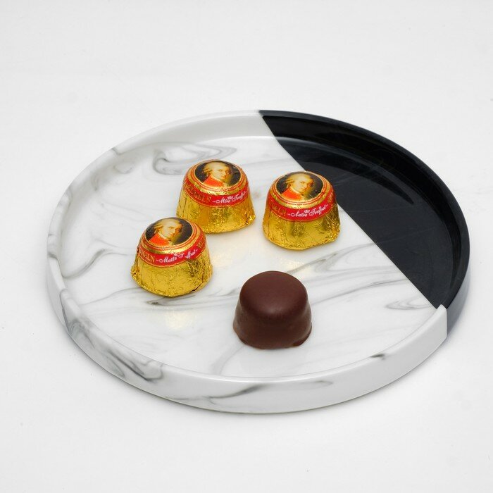 Конфеты марципановые Mozartkugeln maître truffout с двойным слоем шоколада, 300 г - фотография № 3