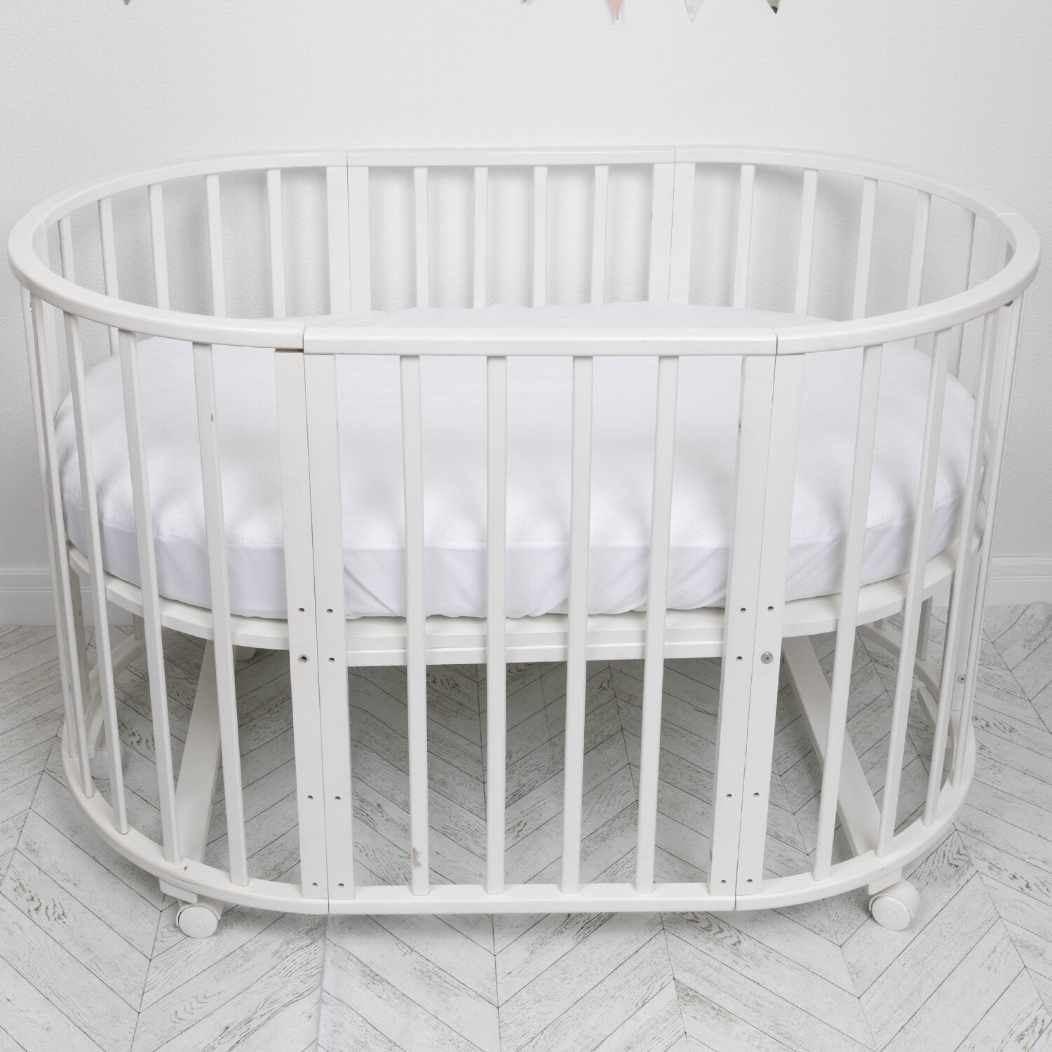 Наматрасник непромокаемый в детскую овальную кроватку 75х125, Верх: махра 100% хлопок/ простыня защитная