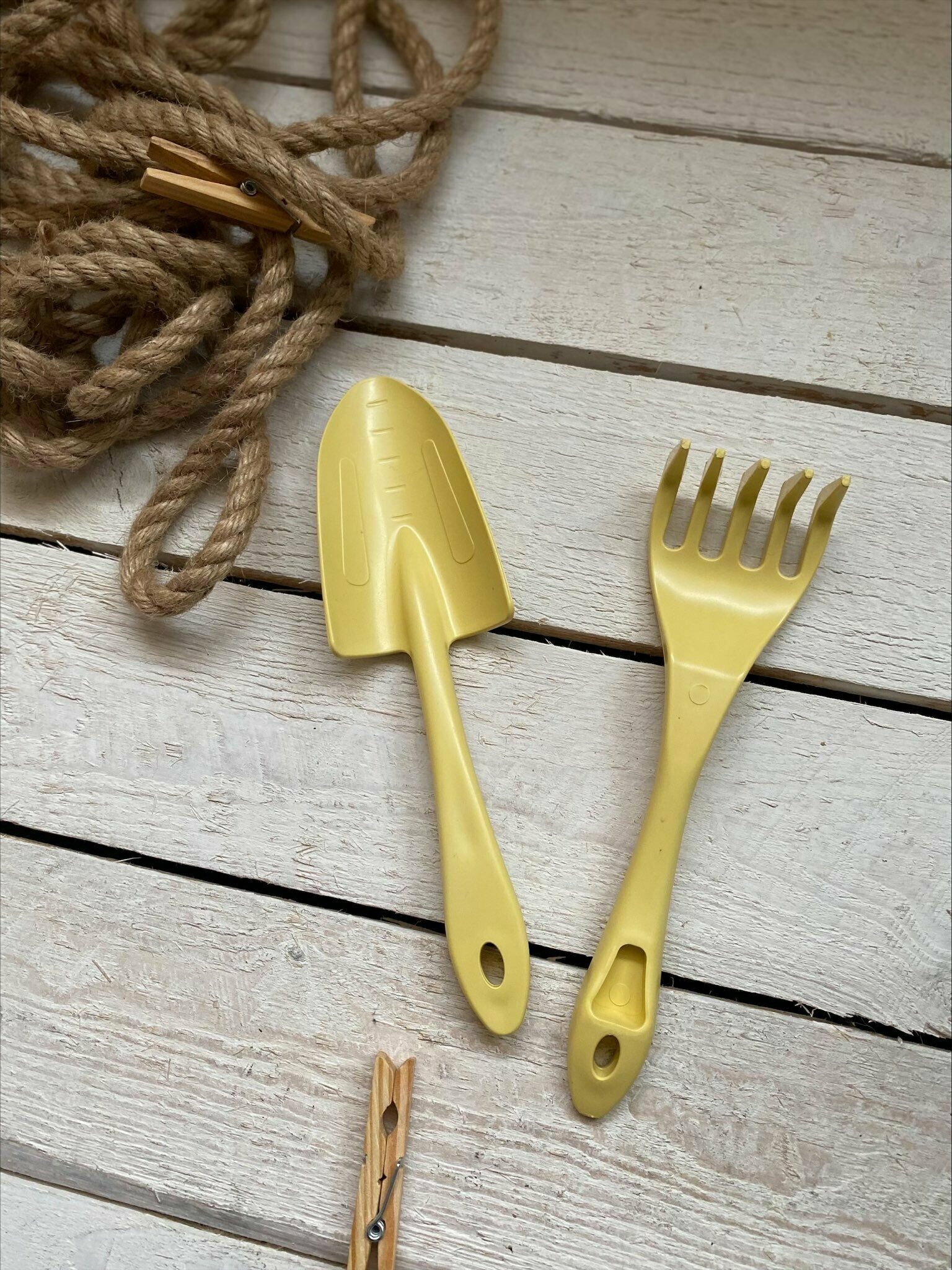 Набор садовых инструментов In garden 2 предмета: лопатка и грабельки желтый - фотография № 3