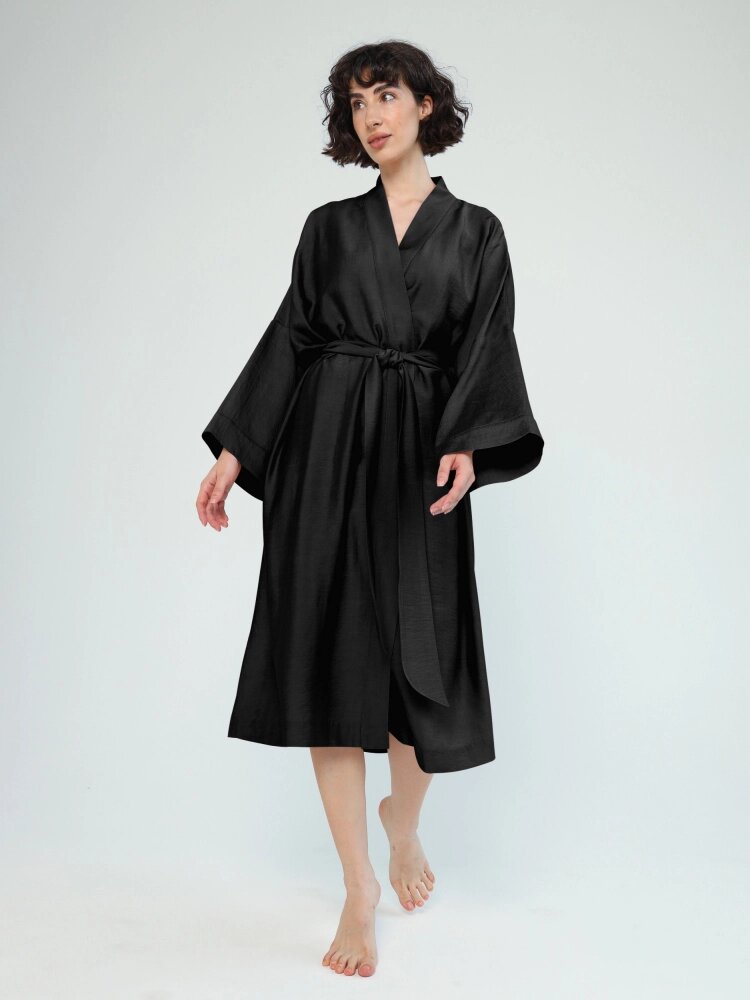 Халат женский из шелка и вискозы Ким, чёрный, размер 42-50 - фотография № 1