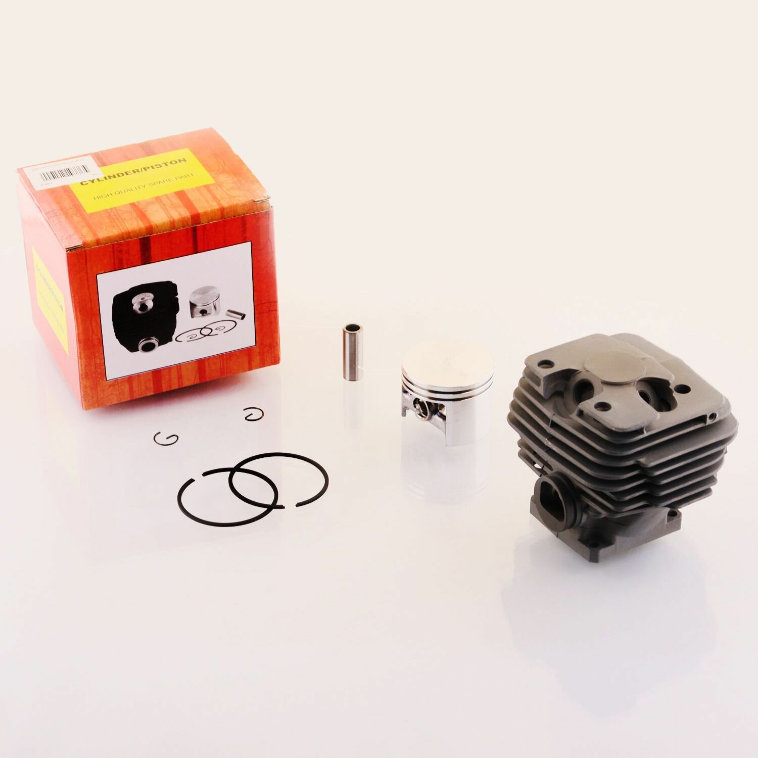 фото Поршневая бензопилы (ЦПГ) Stihl MS 381 (52) (черная) "CP"