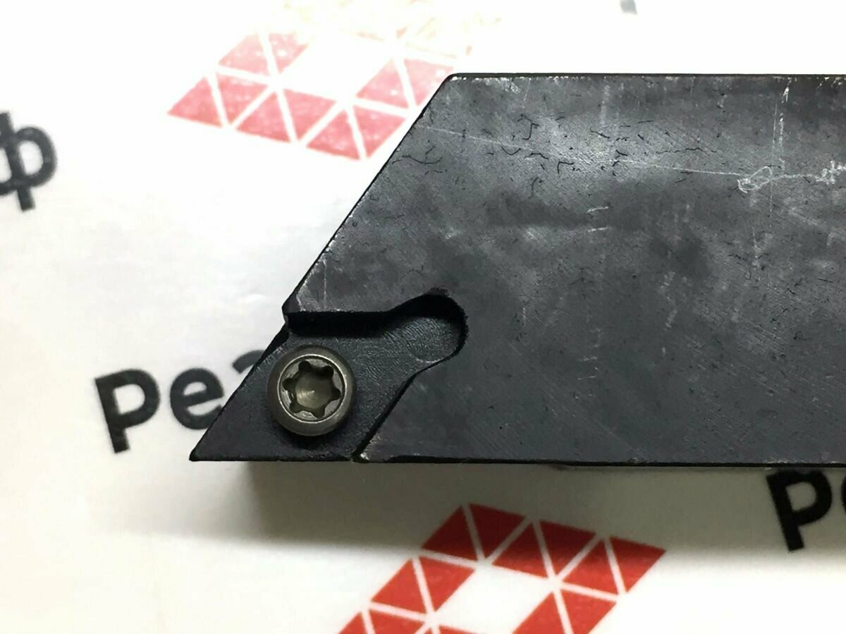 фото Резец наружного точения SDACR2525M11