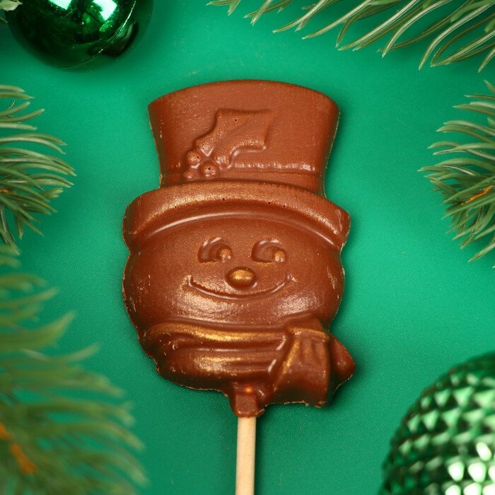 ChocolaVie Фигура из молочного шоколада "Снеговик", на палочке , 20 г ± 5 % - фотография № 1