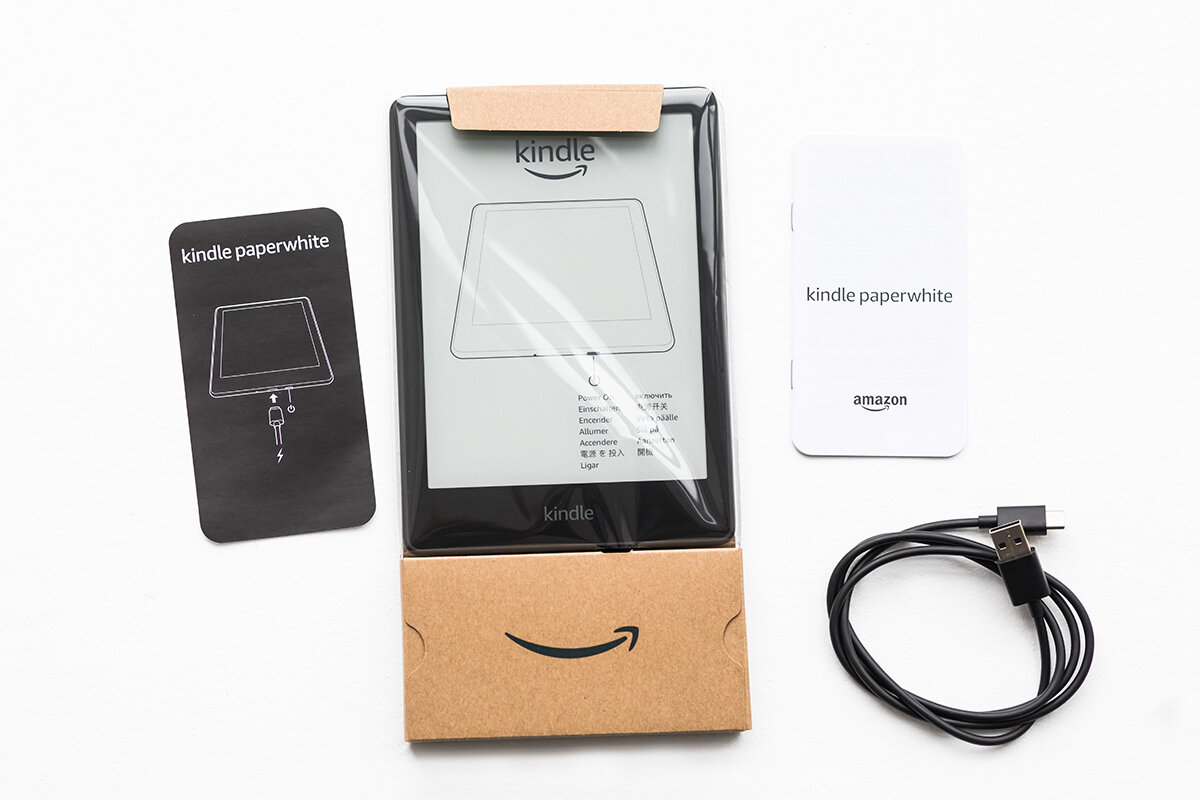 Электронная книга Amazon Kindle PaperWhite 2021 8Gb black Ad-Supported + фирменная обложка Ткань Black