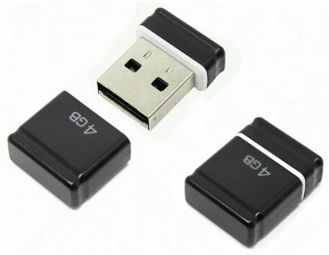 USB Flash накопитель 4Gb QUMO NanoDrive Black