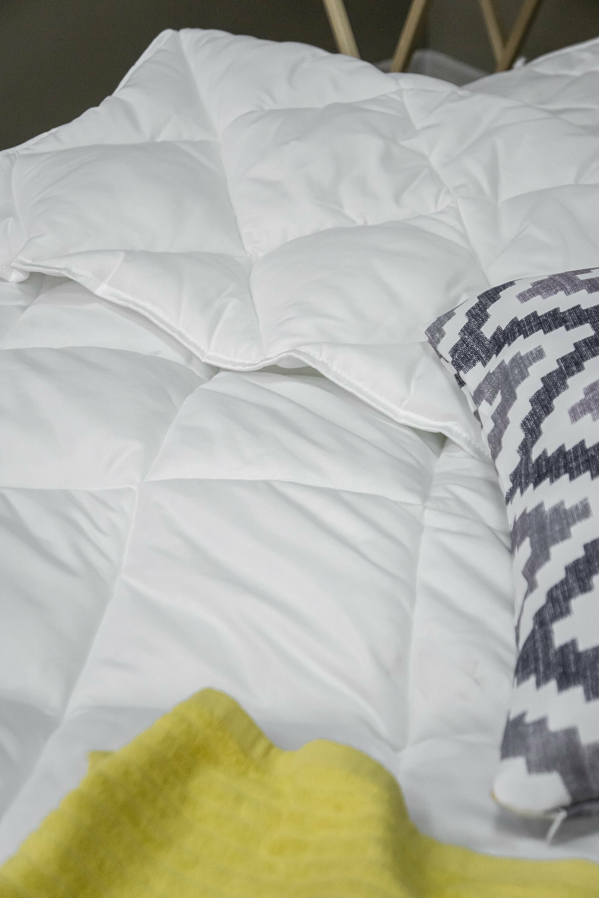 Одеяло 172х205 всесезонное 2 спальное ARMOS Smile микрофибра, полиэфирное волокно 270 г/м2 - фотография № 5