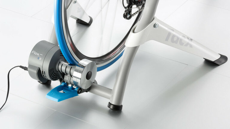 Велотренажер Tacx Flow Smart T2240