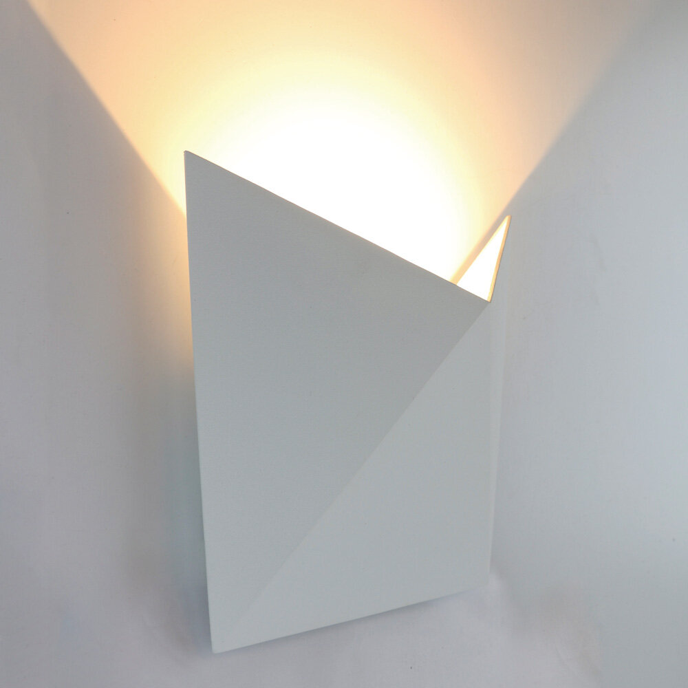 Настенное бра Arte Lamp Busta A1609AP-1WH, Белый, LED