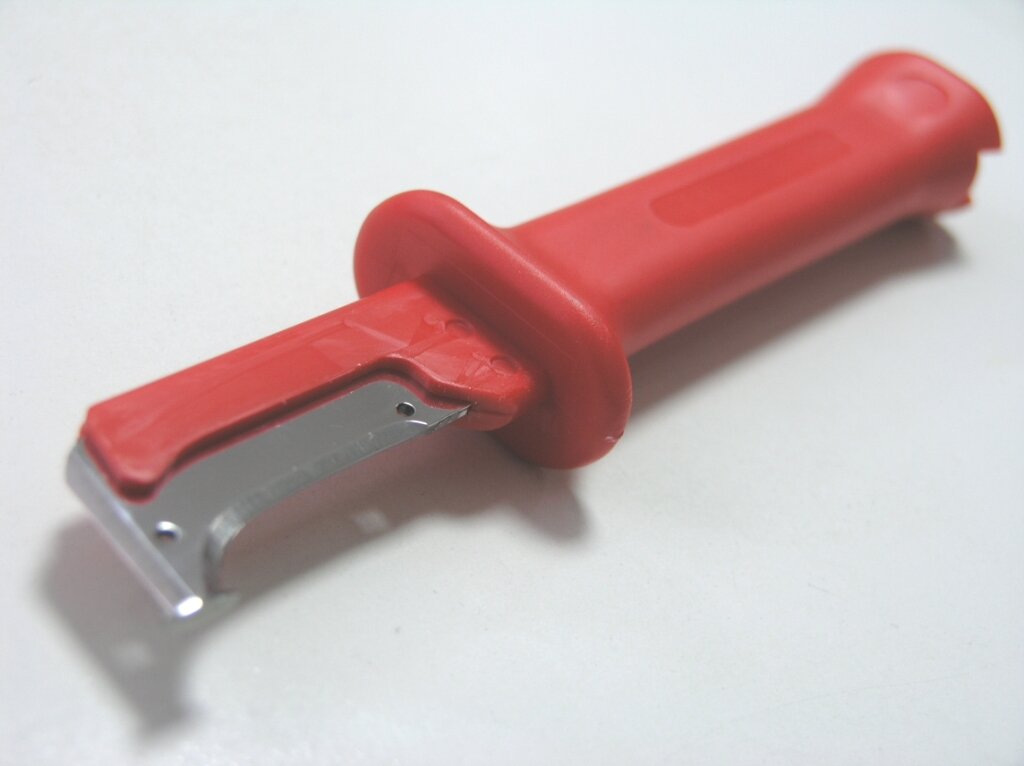 Нож для снятия изоляции с пяткой НСИ-1 РОСТ - фотография № 1